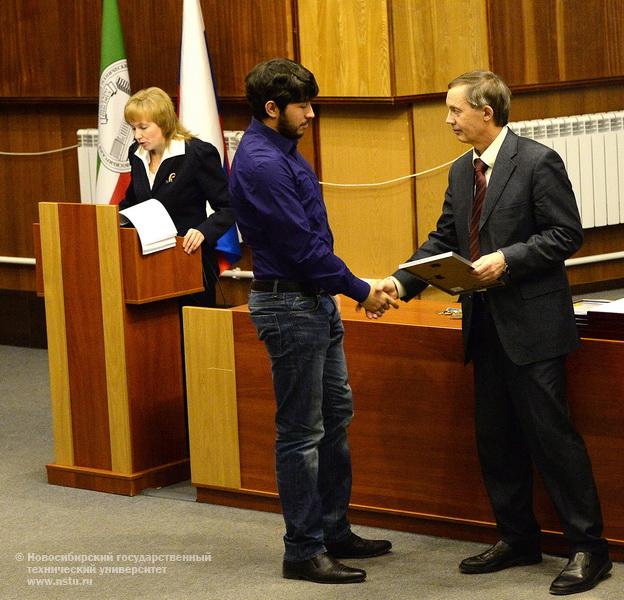 24.12.14     В НГТУ состоится церемония награждения победителей конкурсов среди студентов и молодых ученых Новосибирской области. Комаров П.Н. (Механико-технологический факультет)