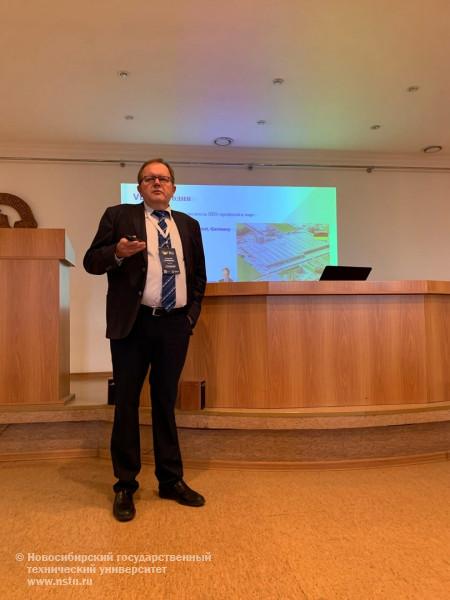 Мастер-класс Ельникова Сергея Викторовича (VEKA Rus)